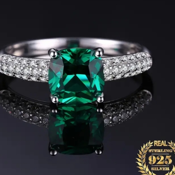 VQ Sterling Silver Ring - Picture 2 of 7